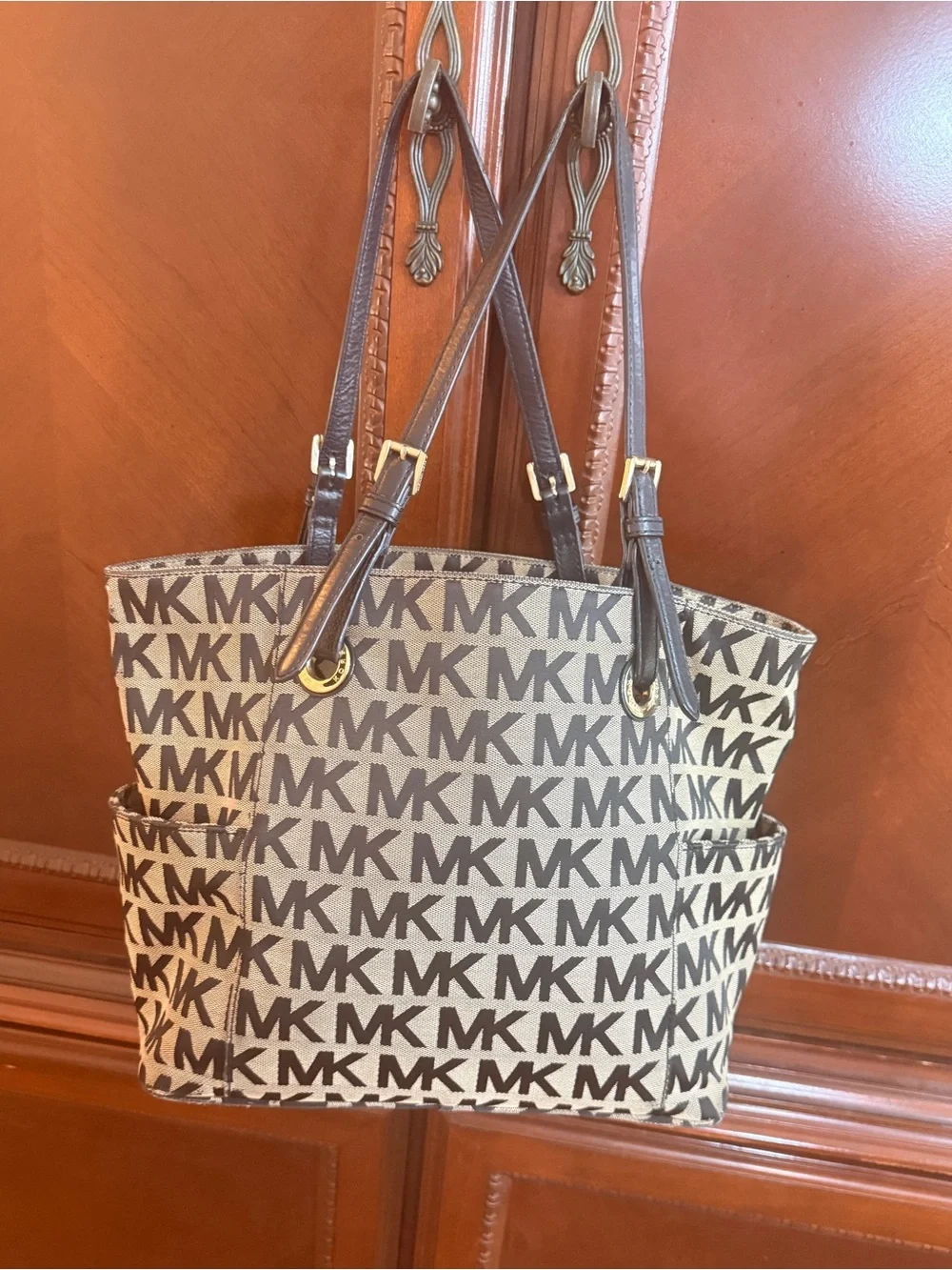 Michael Kors Jet Set Logo Tote canvas Beige & Brown MK Leather straps Good cond.